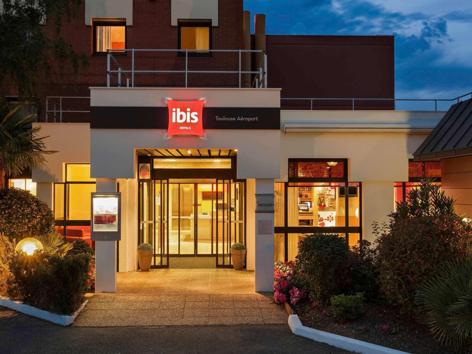 Hotel Ibis Toulouse Aeroport Blagnac Exterior foto