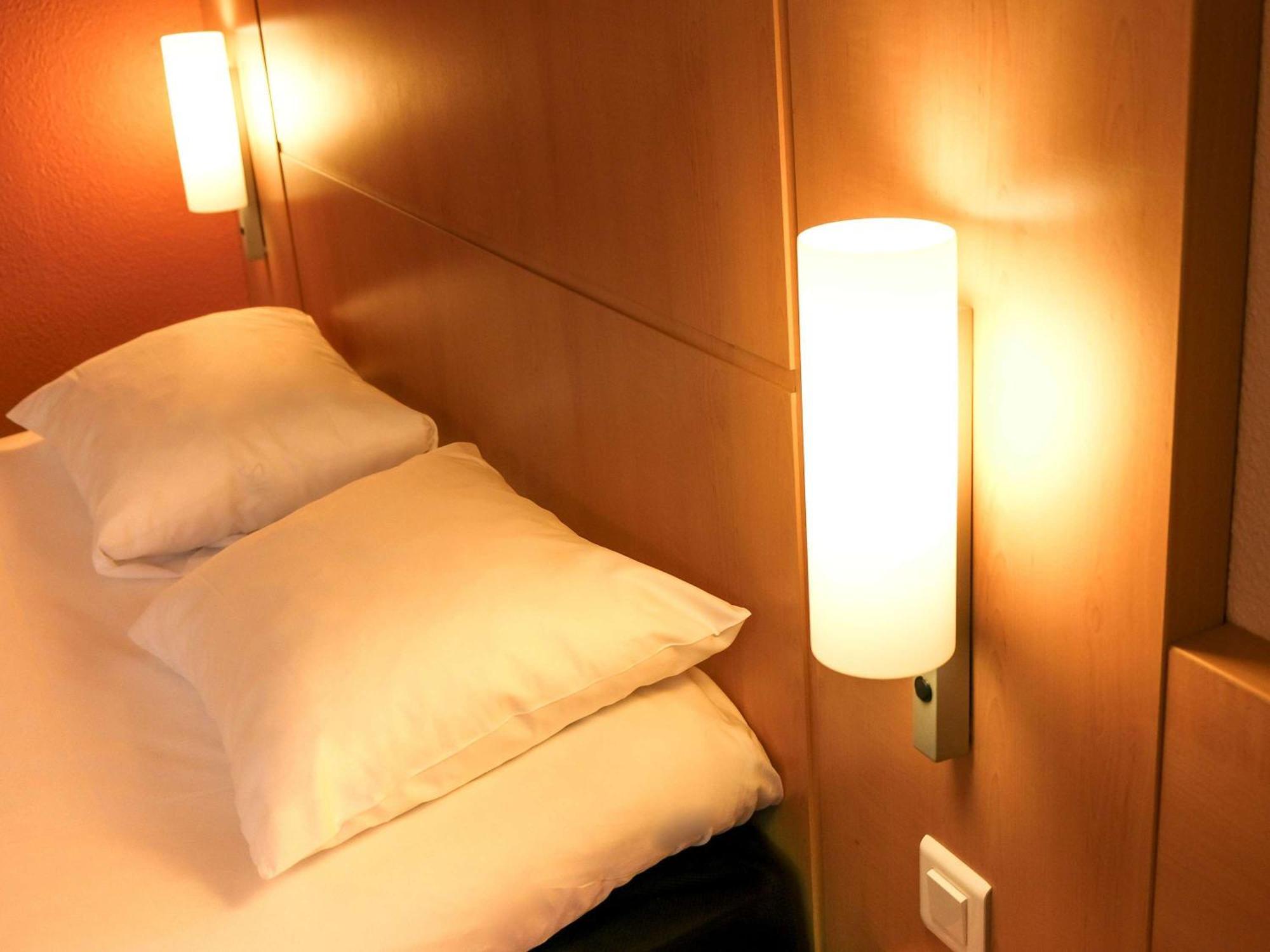 Hotel Ibis Toulouse Aeroport Blagnac Exterior foto
