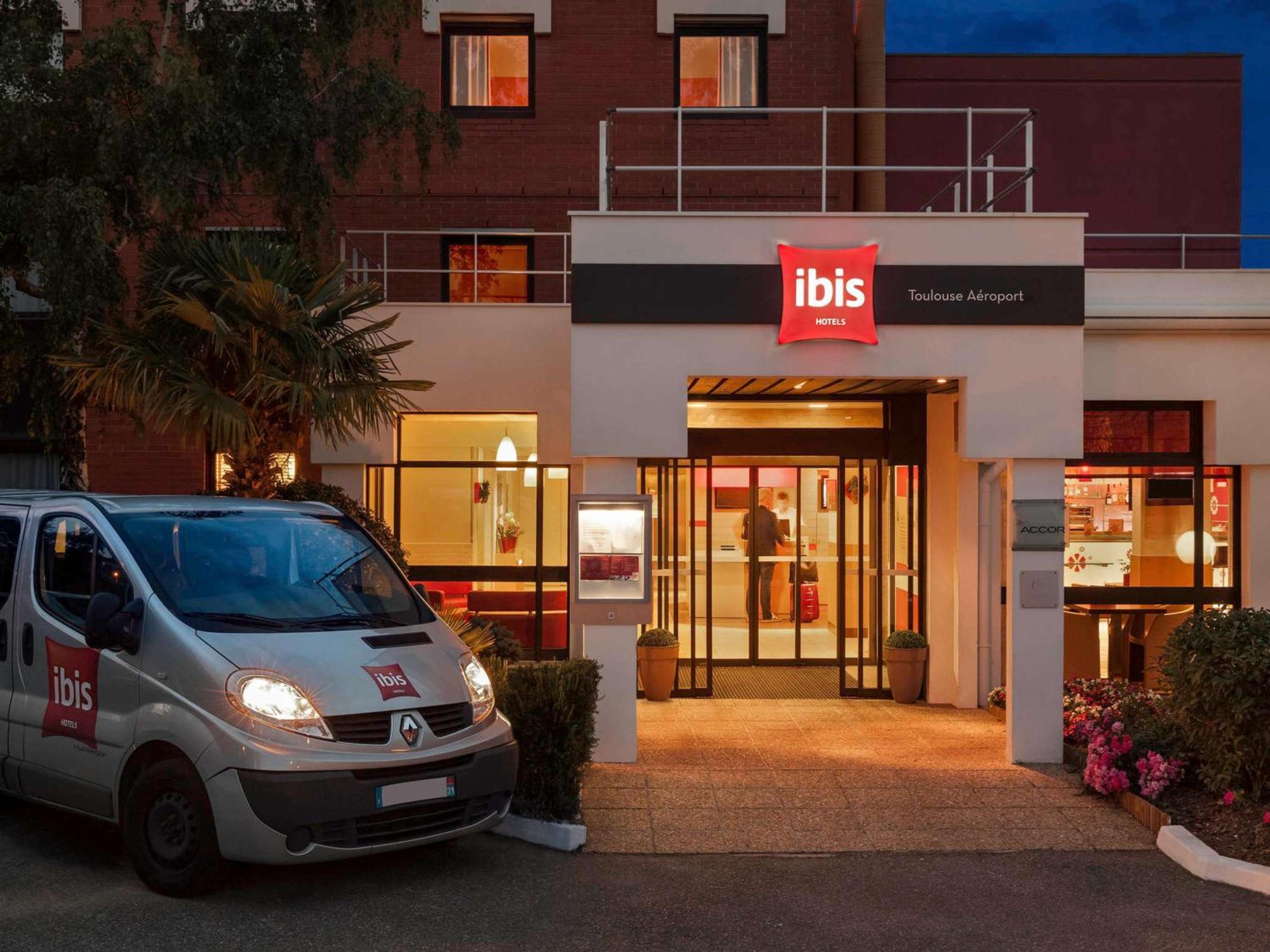 Hotel Ibis Toulouse Aeroport Blagnac Exterior foto