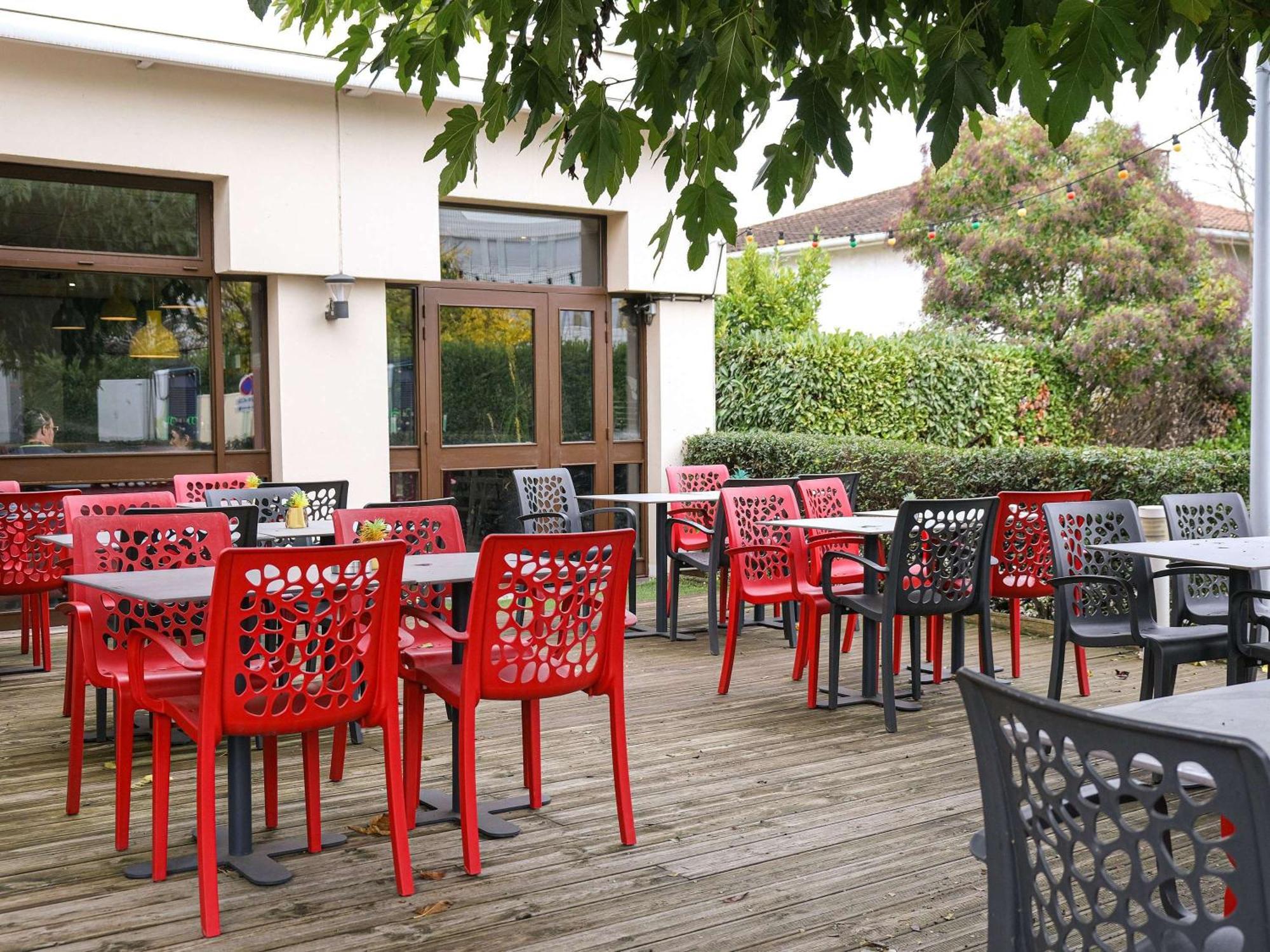 Hotel Ibis Toulouse Aeroport Blagnac Exterior foto