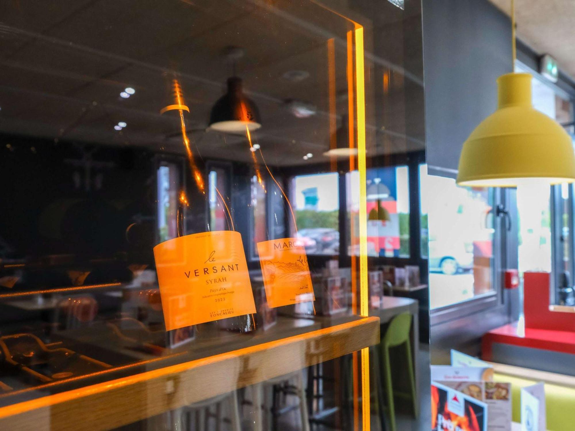 Hotel Ibis Toulouse Aeroport Blagnac Exterior foto