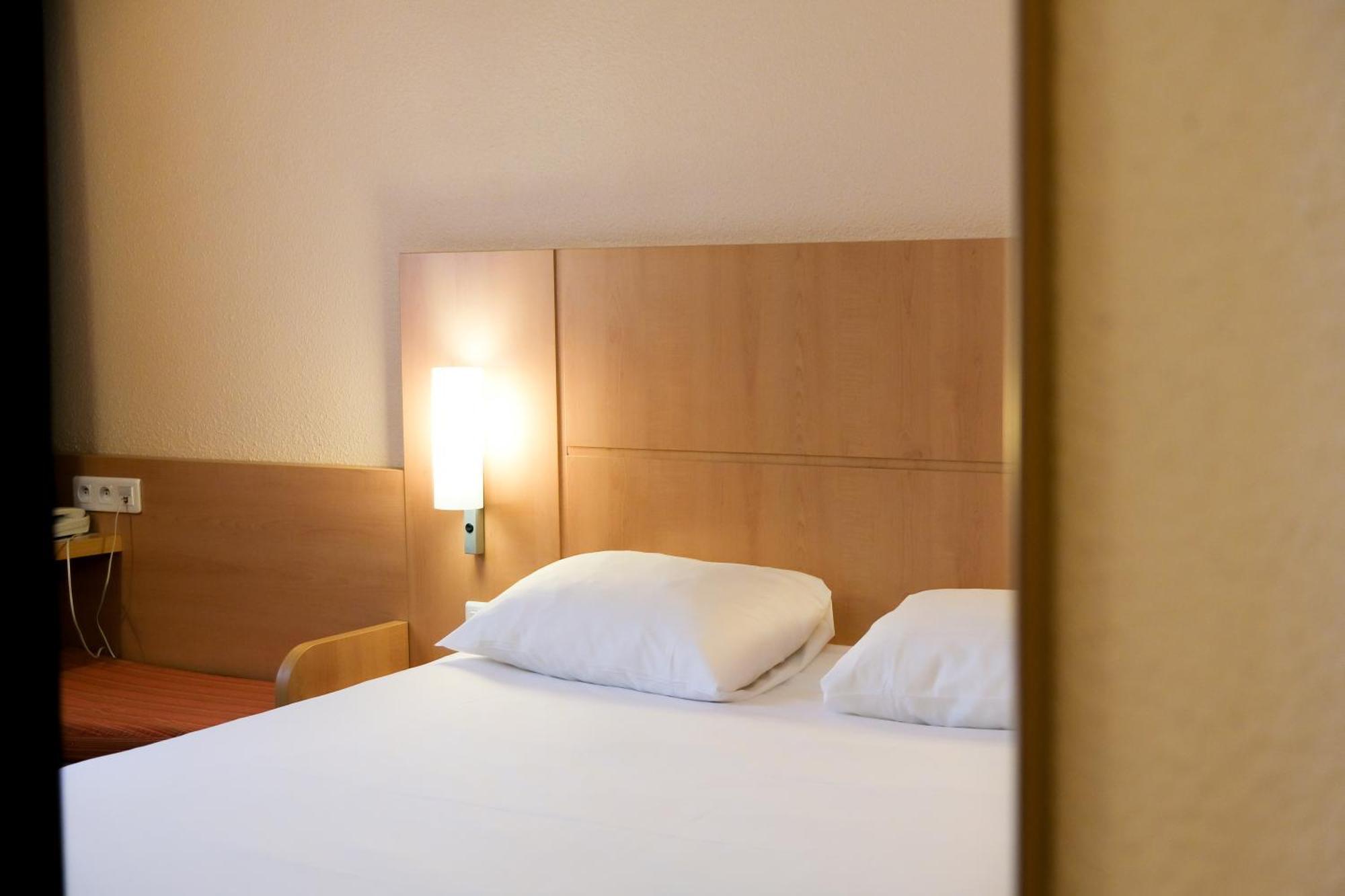 Hotel Ibis Toulouse Aeroport Blagnac Exterior foto